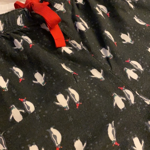 VS penguin pajama shorts 🌸🌸 - Picture 2 of 3